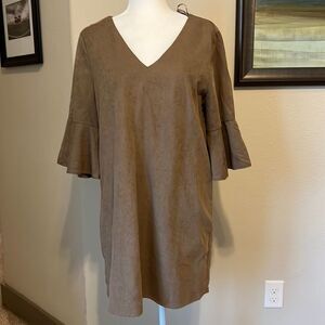 Brand Very J brown shift dress. Size large